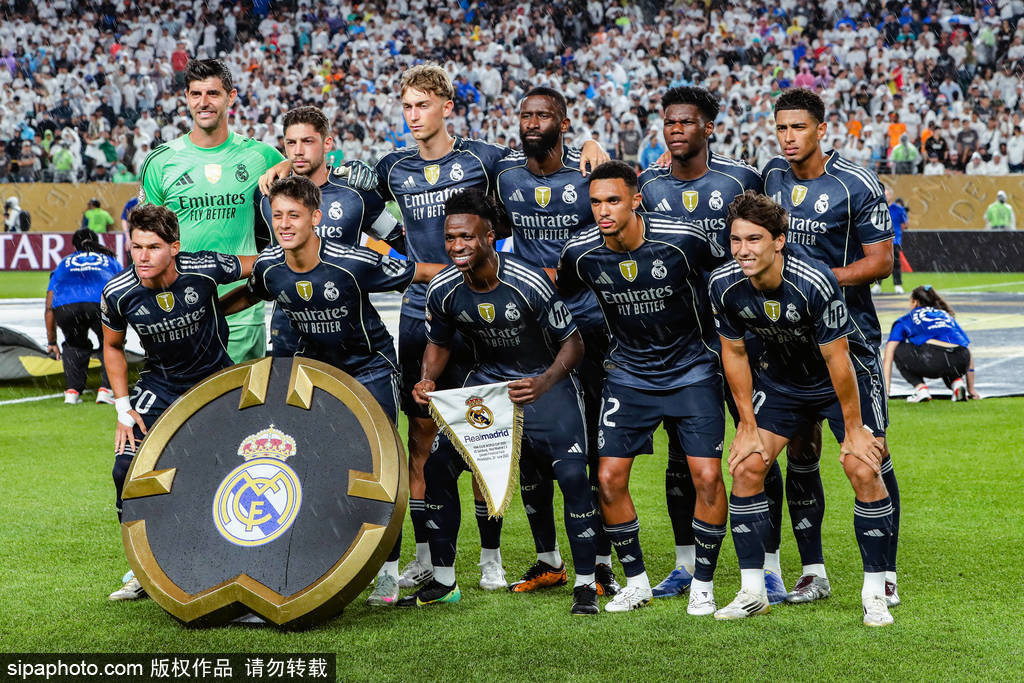 开云体育平台-败北引发热议！，阿扎伦卡在皇家马德里比赛中反败为胜再创辉煌时刻(女子网球阿扎伦卡)