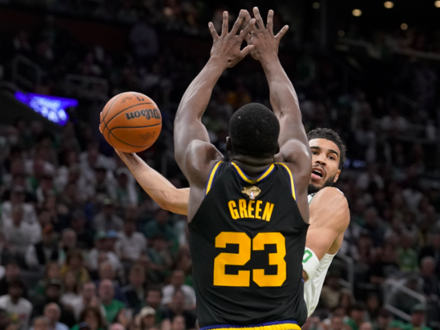 开云体育平台-今晨NBA常规赛焦点战；阿斯顿维拉完成绝杀压哨；形势明朗；临场指挥获称赞的简单介绍