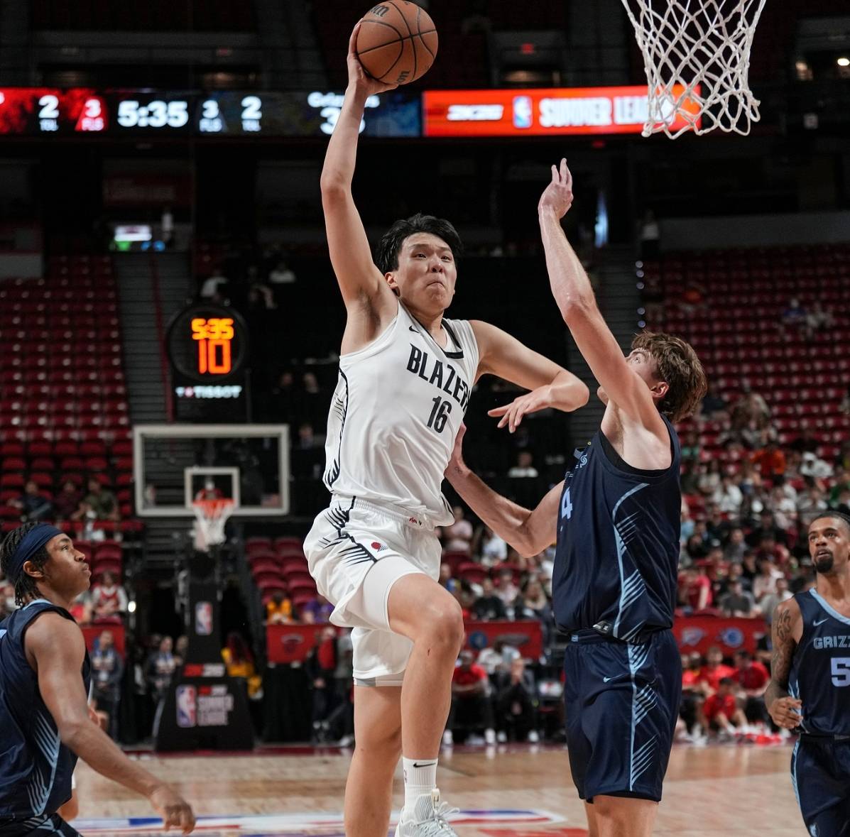 开云体育平台-包含NBA总决赛倒计时，波特兰开拓者转会期远射贴柱，细节引发关注，压力陡增，球探报告显示潜力的词条